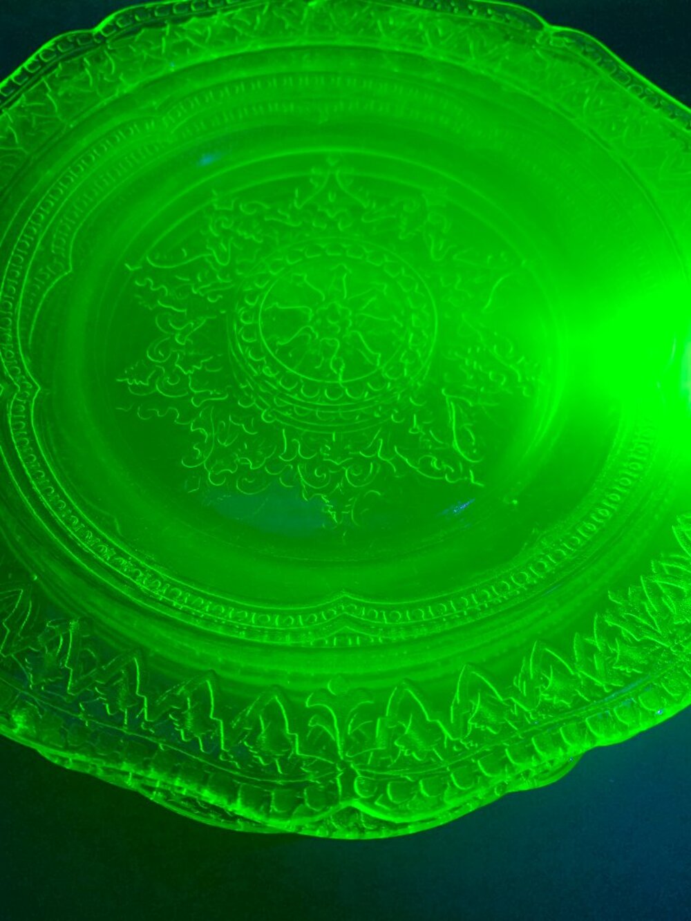 Federal Glass Company Green Uranium Glass 7 3/4" Plates "Patrician" (set of 4)